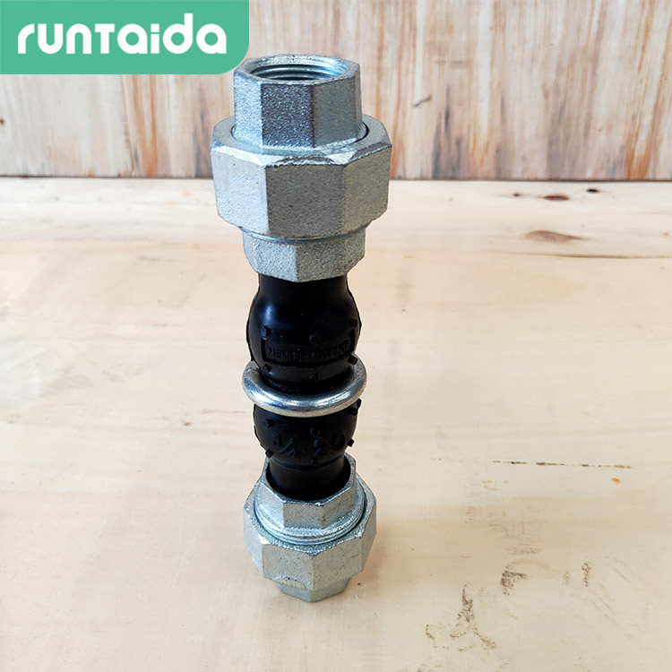 潤泰(tài)達-耐油絲(sī)扣橡膠伸(shēn)縮接頭螺紋連接橡(xiàng)膠軟接頭