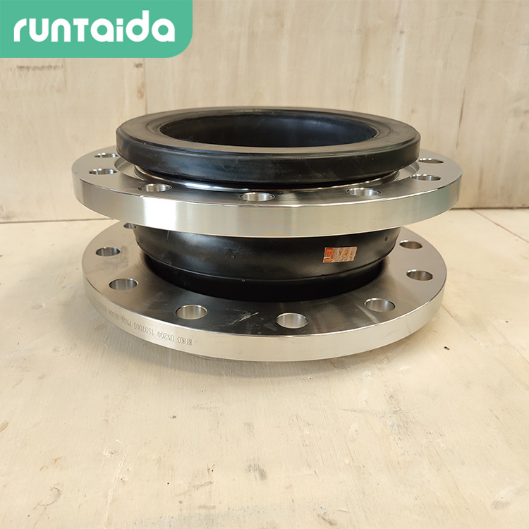 耐海水橡(xiàng)膠軟接頭